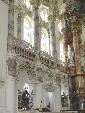 Wunderschöne architektonische Gestaltung der Kirche Mit den verschwenderischen Stuckverzierungen von Dominikus Zimmermann.